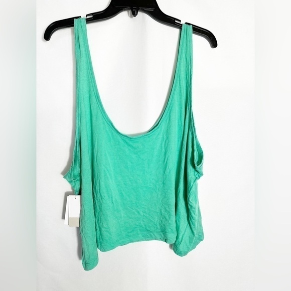 NWT BP Crop Tank Top Green Scoop Neck - Picture 2 of 4